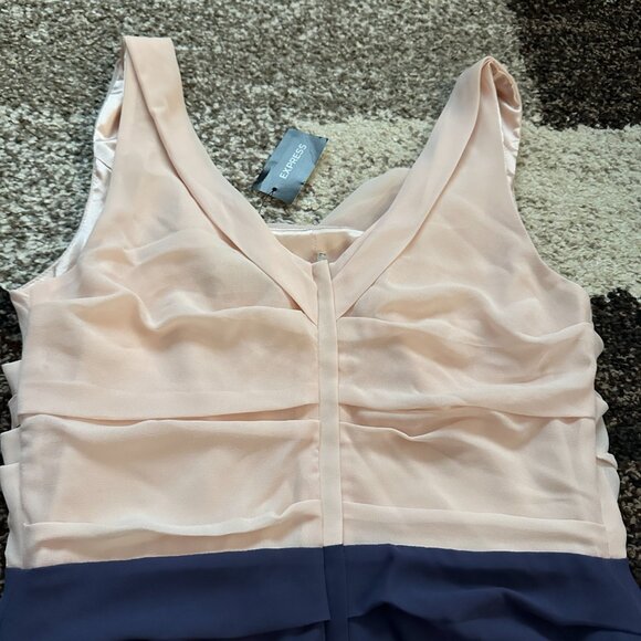 EXPRESS (Size 10) Light Pink Dark Blue Crepe Chiffon Ruched Dress Sleeveless - Picture 9 of 11